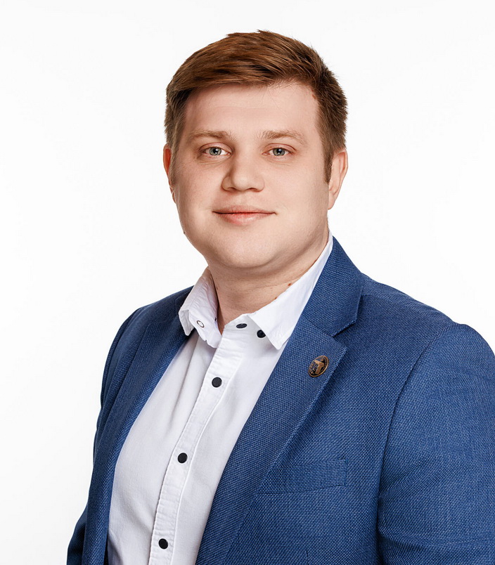 Дмитрий Мартынов